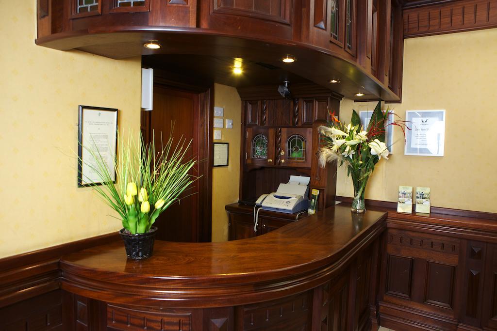 Leens Hotel Abbeyfeale Zewnętrze zdjęcie